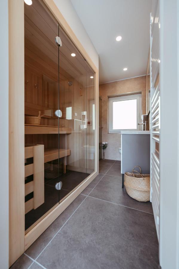 Apartment Oddih With Terrace And Private Sauna Блед Екстериор снимка
