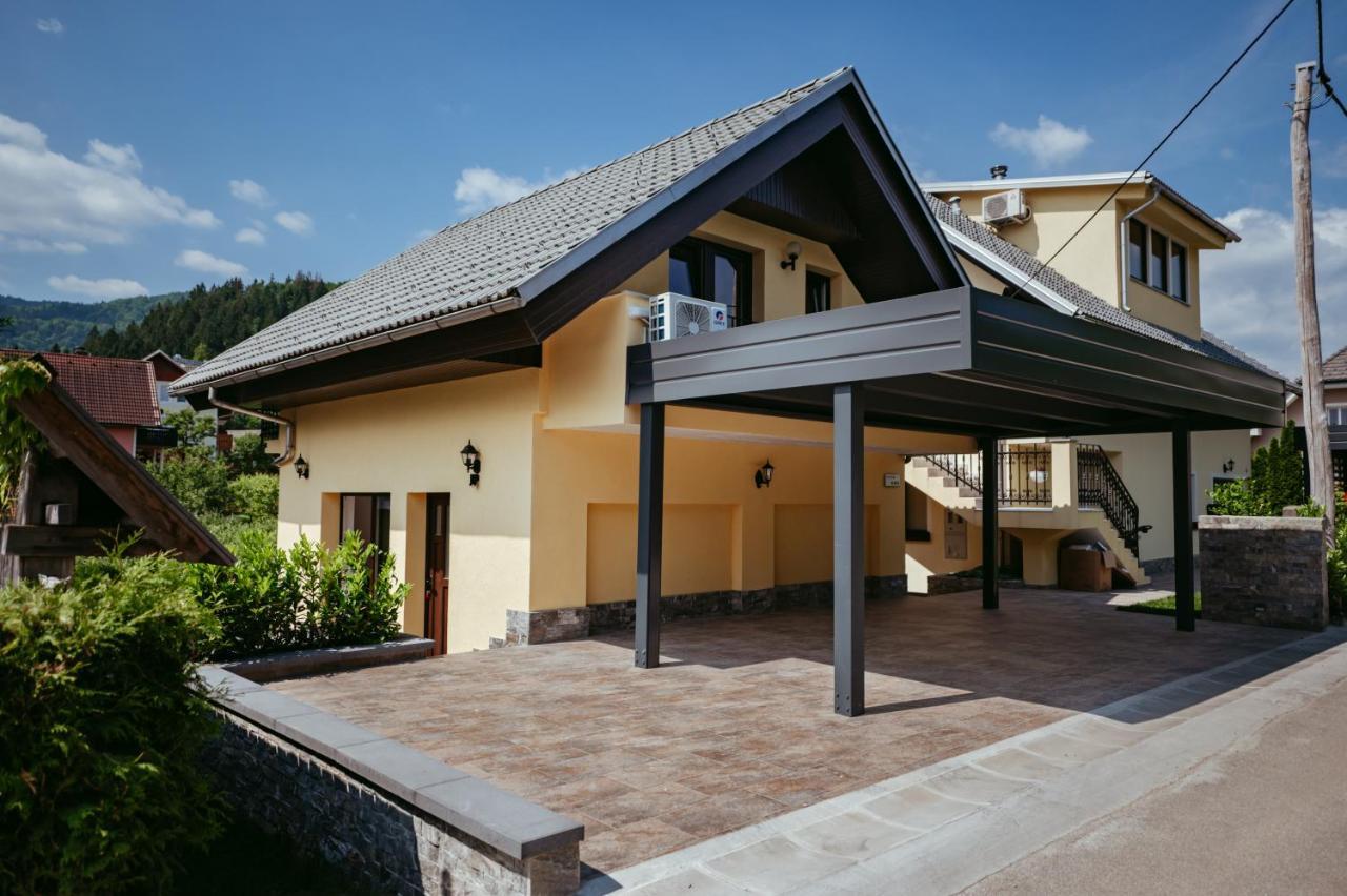 Apartment Oddih With Terrace And Private Sauna Блед Екстериор снимка